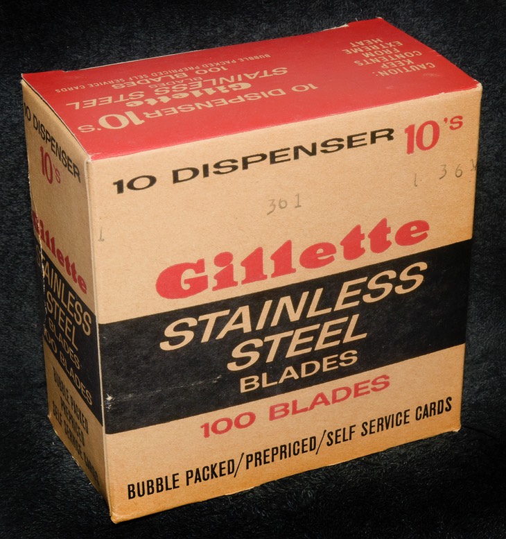 1968 Gillette 10 Blade Dispenser 1d.jpg