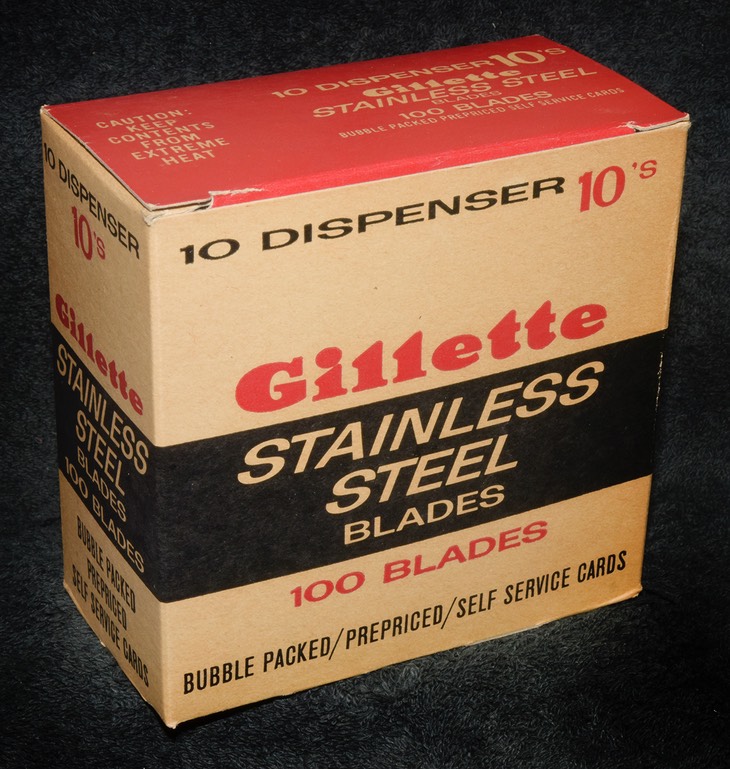 1968 Gillette 10 Blade Dispenser 1f.jpg
