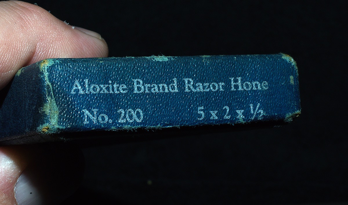 Aloxite 200 End Flap 1.jpg