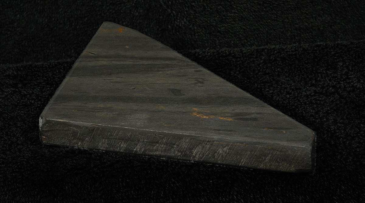 Black Thuri Triangle 1