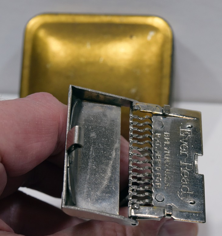 Every Ready Vest Pocket SE 1b.jpg