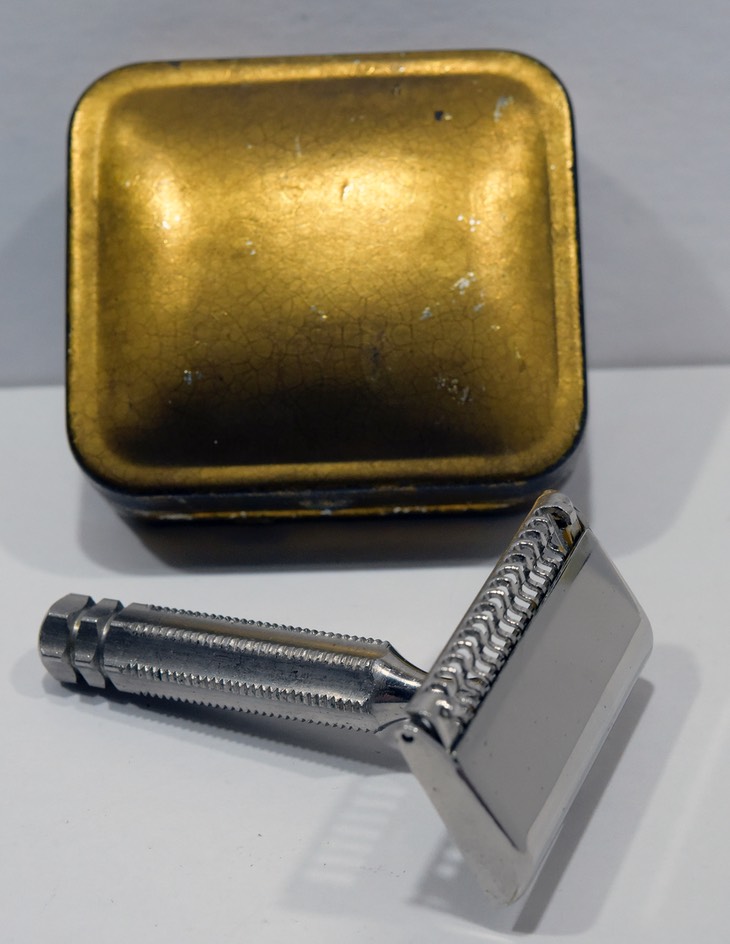 Every Ready Vest Pocket SE 1c.jpg