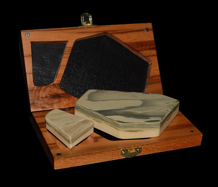 LL Boxed Hybrid Open 1.jpg