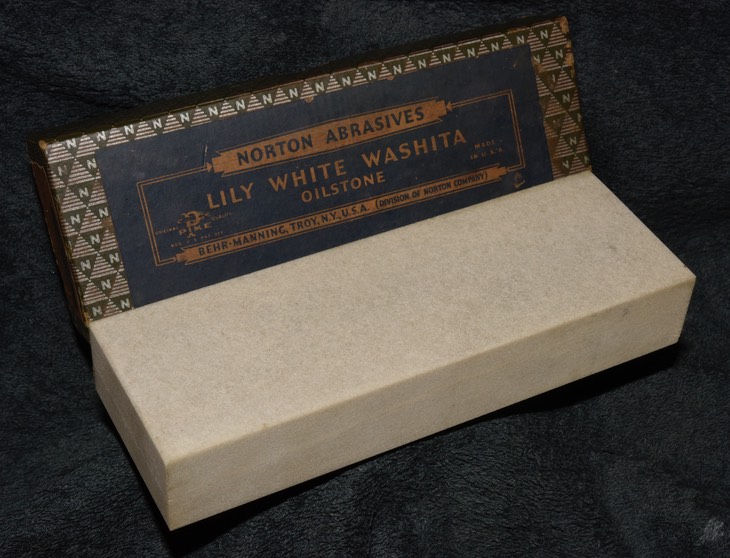 NOS Lily White 1c.jpg