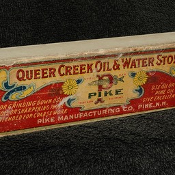 Queer Creek 1 Label
