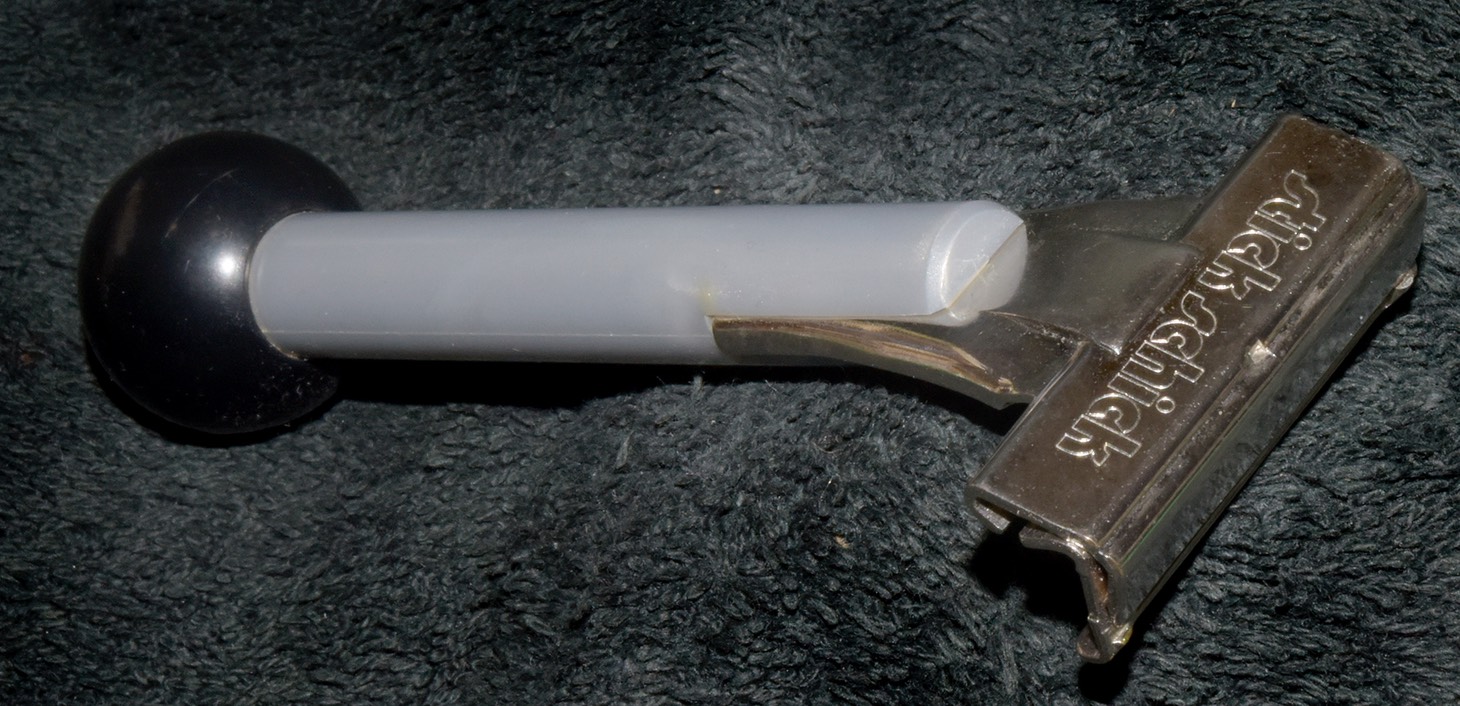 Schick Stick 1ac.jpg
