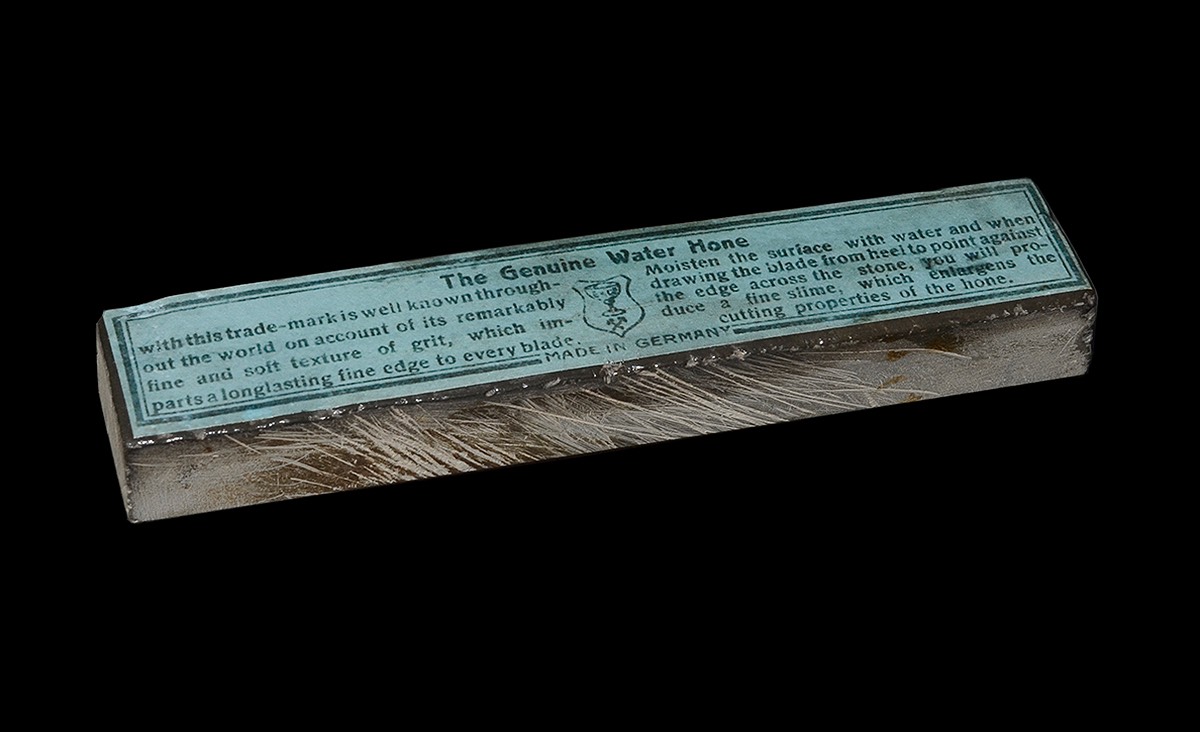 Small Escher Label 1
