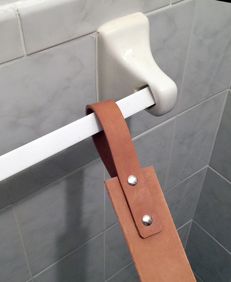 Travel Strop Towel Bar 2.jpg