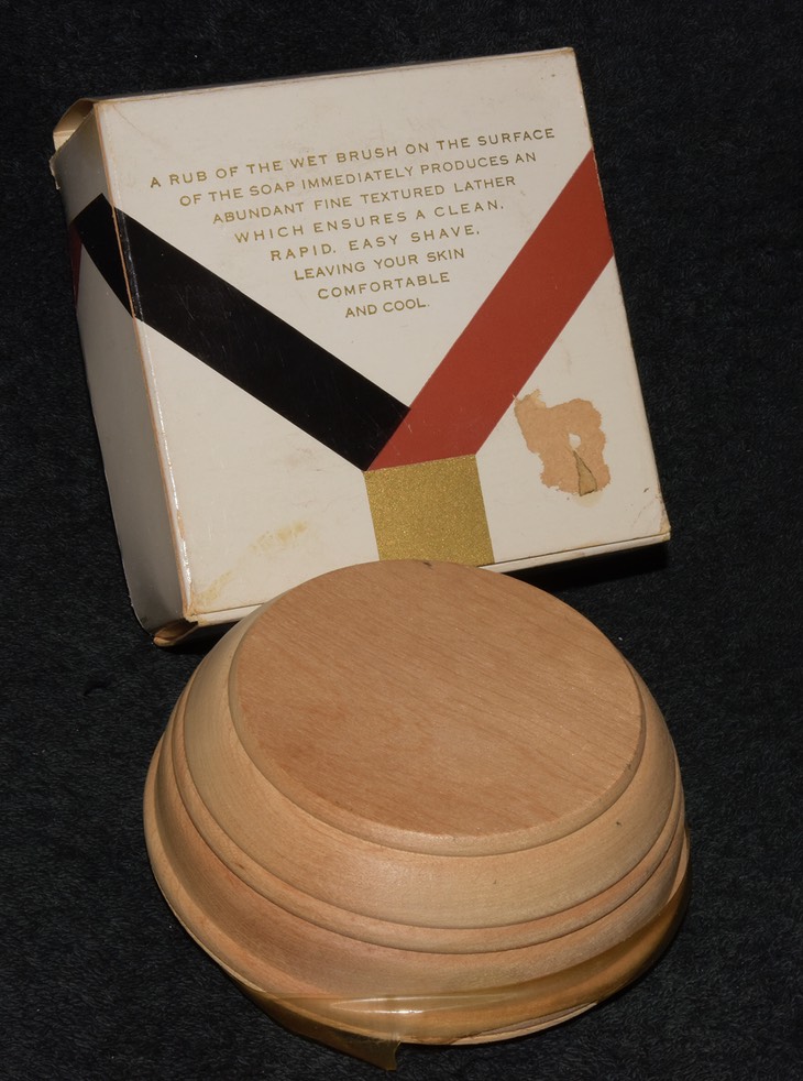 Yardley Bowl 1960 1c.jpg